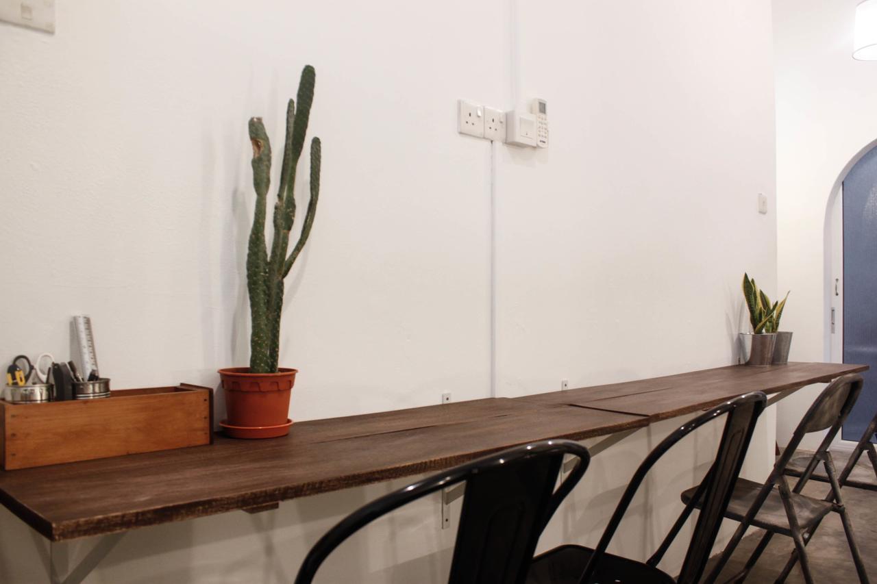Hostel The Bridge Loft *